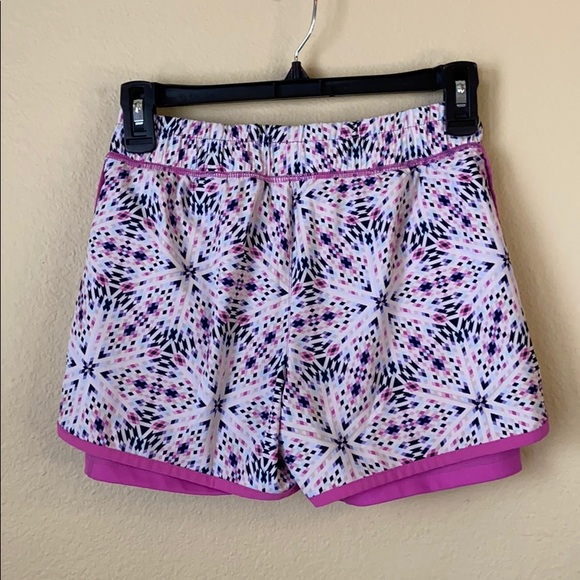 GAP Fit Girls Kaleidoscope Double Layer Shorts - Picture 2 of 5